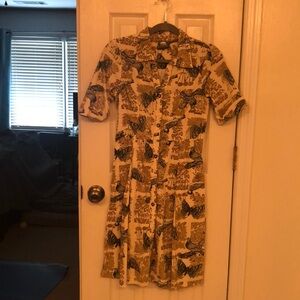 Short sleeve corduroy bird print dress.